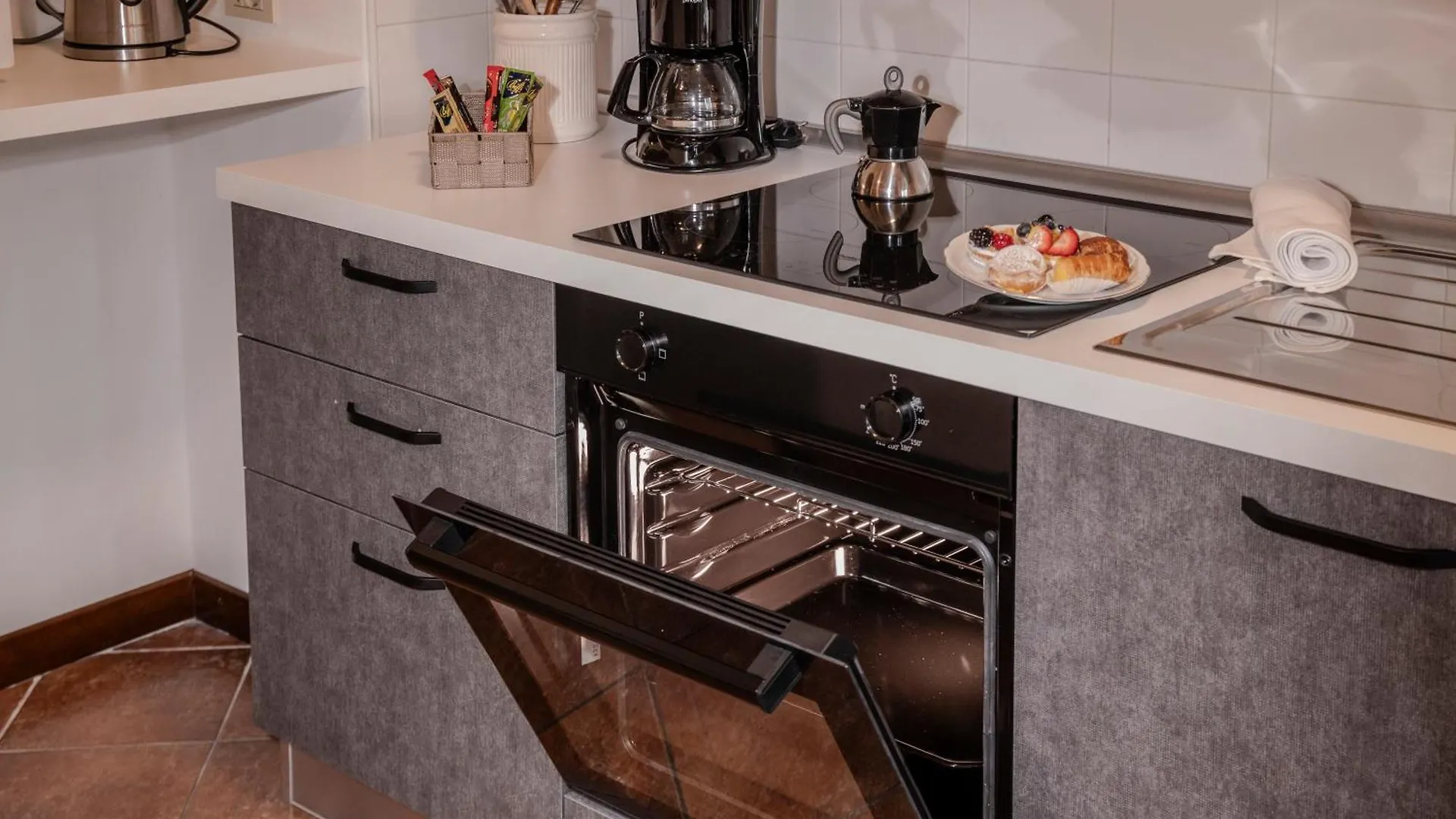 I Papaveri - City Center Flat - Leonardo Accademy - Mxp - Lakes Sesto Calende